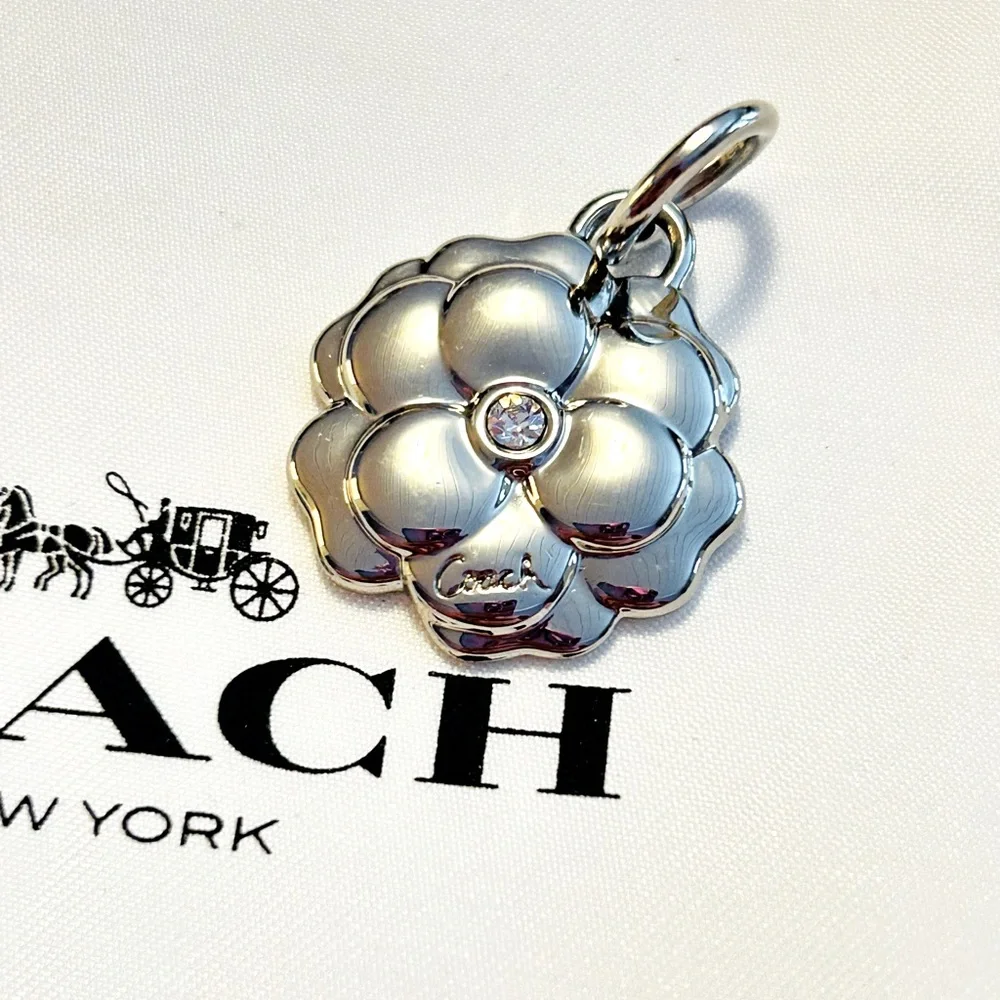 💰SOLD💰RARE Coach Hawaiian Flower Charm - Picture 6 of 8